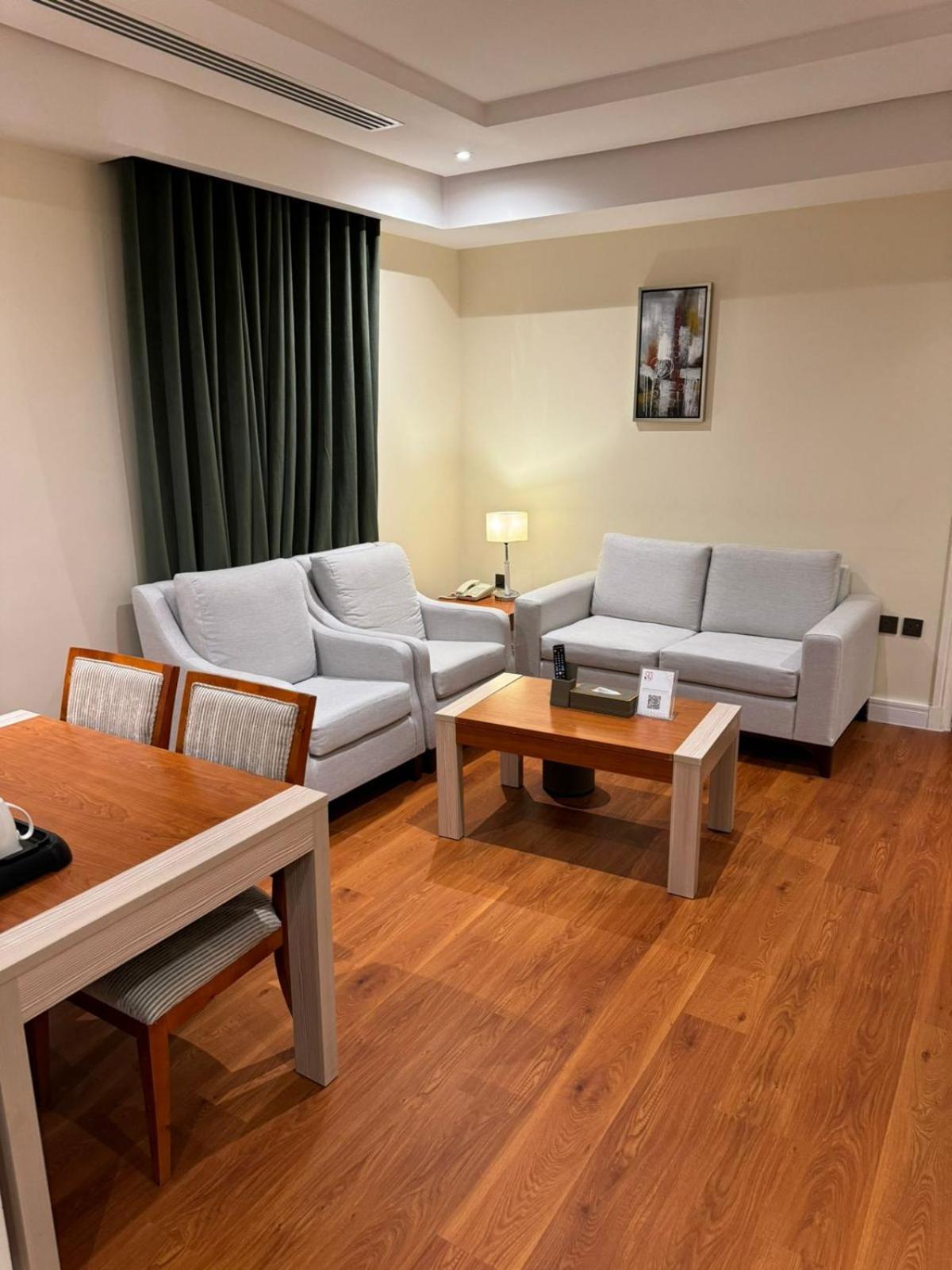 Roof Hotel Apartments Riyadh Exterior photo